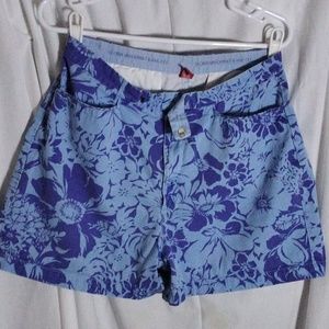 3/$25 Gloria Vanderbilt floral shorts